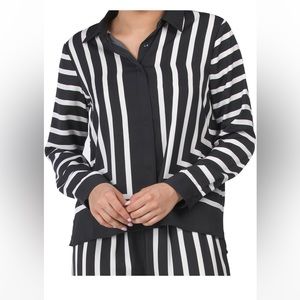 🎉LAST PIECE 🎉 MODERN WORKS
Matte Sateen Mitred Striped Border Shirt